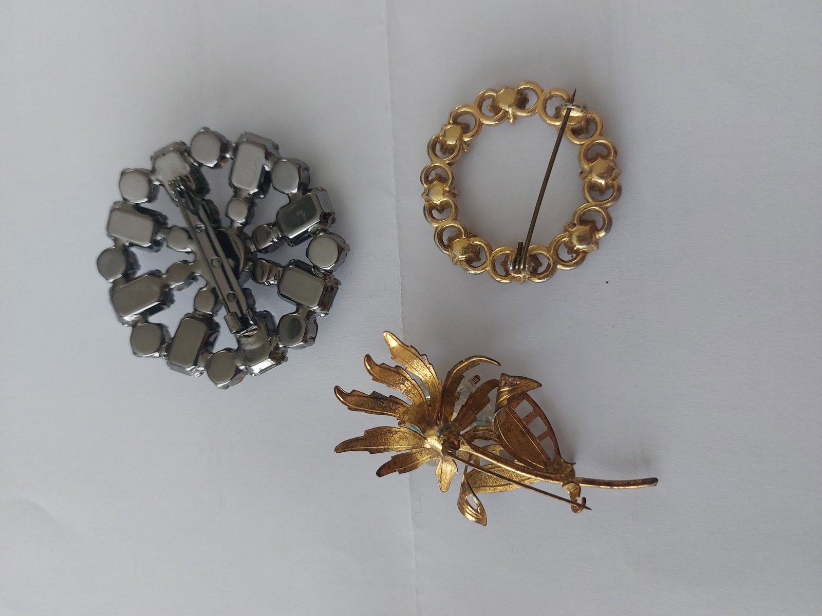 Three Vintage Brooches - 4