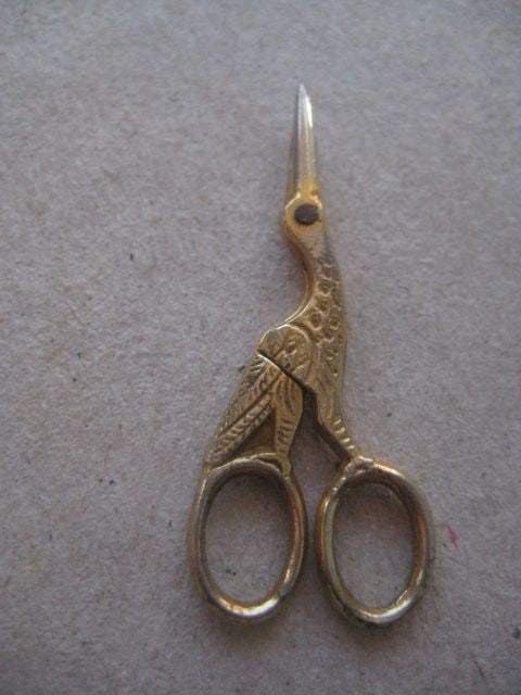 Vintage Miniature Stork Pair of Scissors (1 of 3)