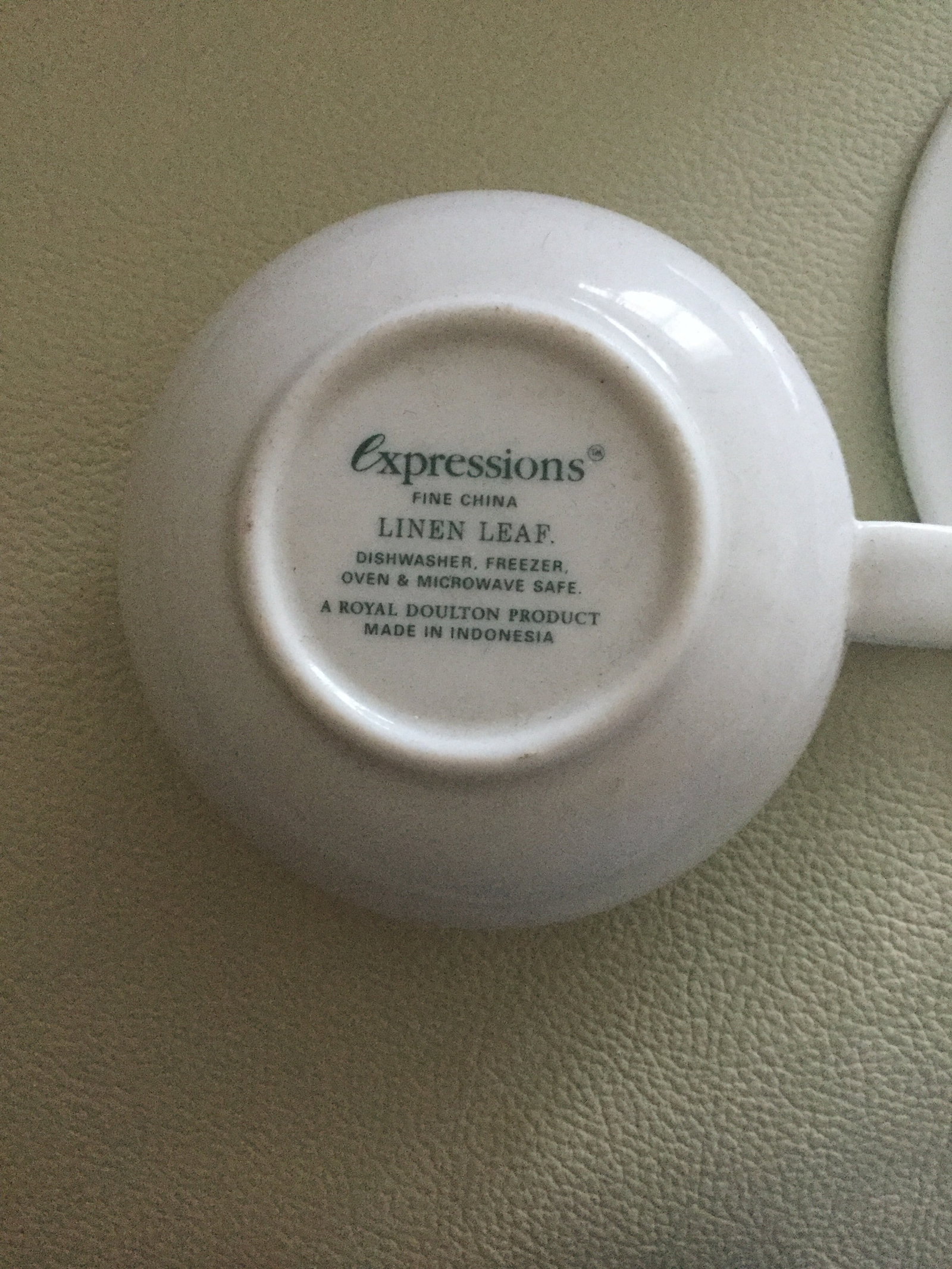 Royal Doulton Expressions - Linen Leaf - Tea Set x 8 New - 2