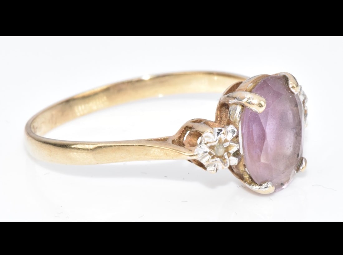 9 ct Gold Ring Set With 0.20ct An Amethyst and Diamonds, 1.6g, Size N - 2