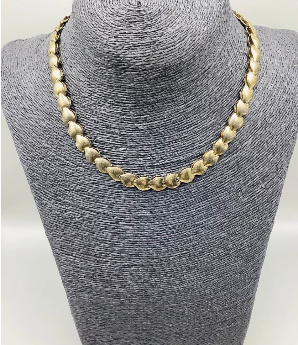 Vintage Fancy Link Gold Vermile On 925 Silver Necklace 40cm 28.50gm: Title: Vintage Fancy Link Gold Vermile On 925 Silver Necklace 40cm 28.50gm Description: Vintage Fancy Link Gold Vermile On 925 Silver Necklace 40cm 28.50gm Condition: Used Delivery
