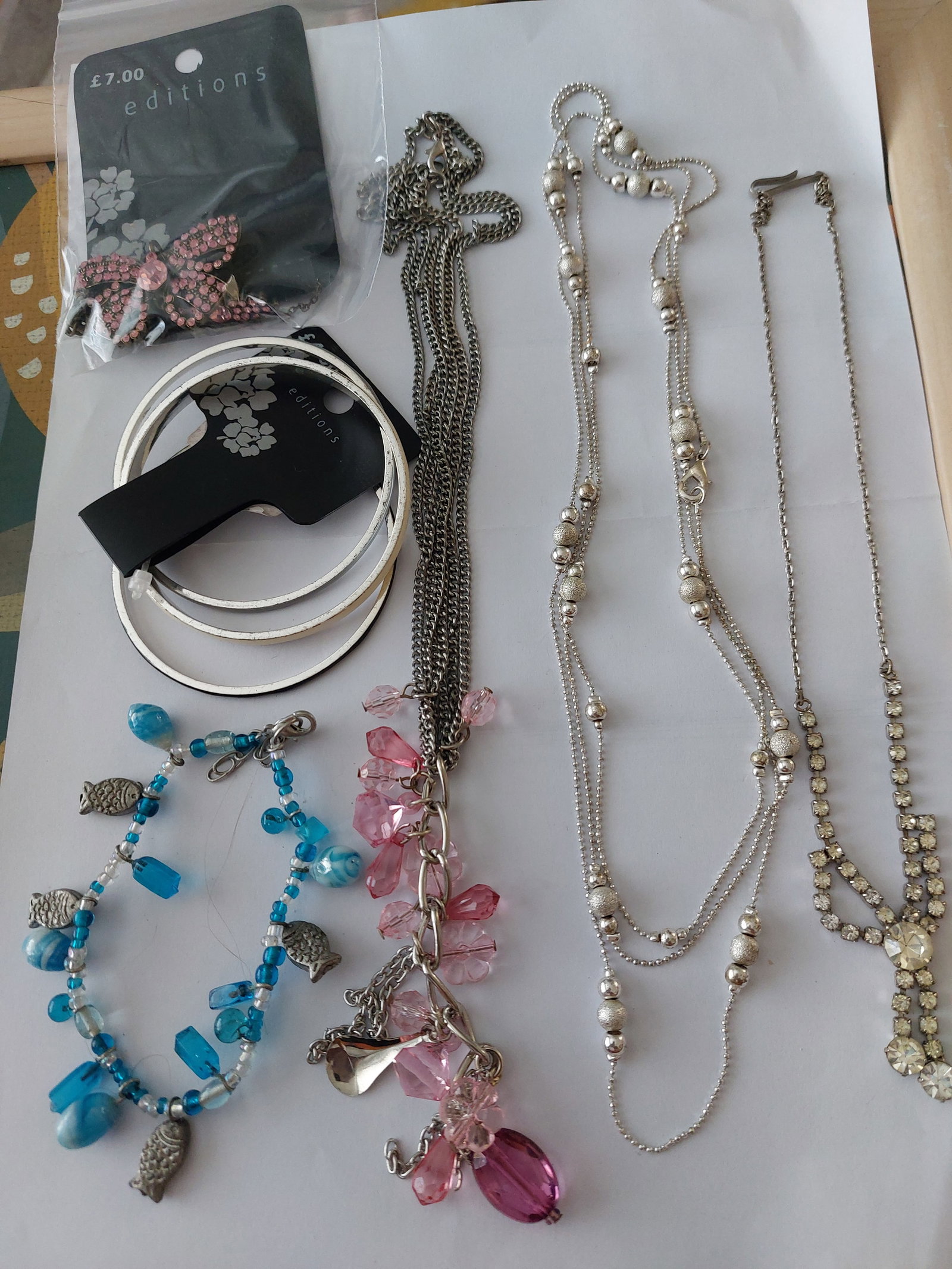 Selection of Costume Jewellery: Title: Selection of Costume Jewellery Description: Selection of costume jewellery. Some has not been worn Condition: Used Delivery option: Collection & Delivery Location: ME13 Category:
