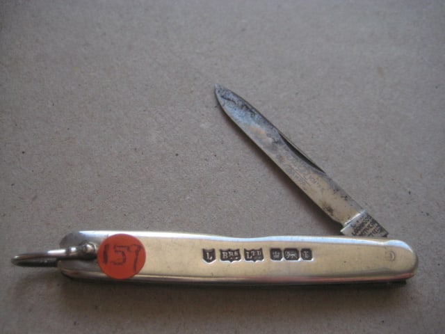 Edwardian Silver Hafted Twin Steel Bladed Folding Penknife, Sheffield 1909: Title: Edwardian Silver Hafted Twin Steel Bladed Folding Penknife, Sheffield 1909 Description: Edwardian Silver Hafted Twin Steel Bladed Folding Penknife. Hallmarked for Sheffield