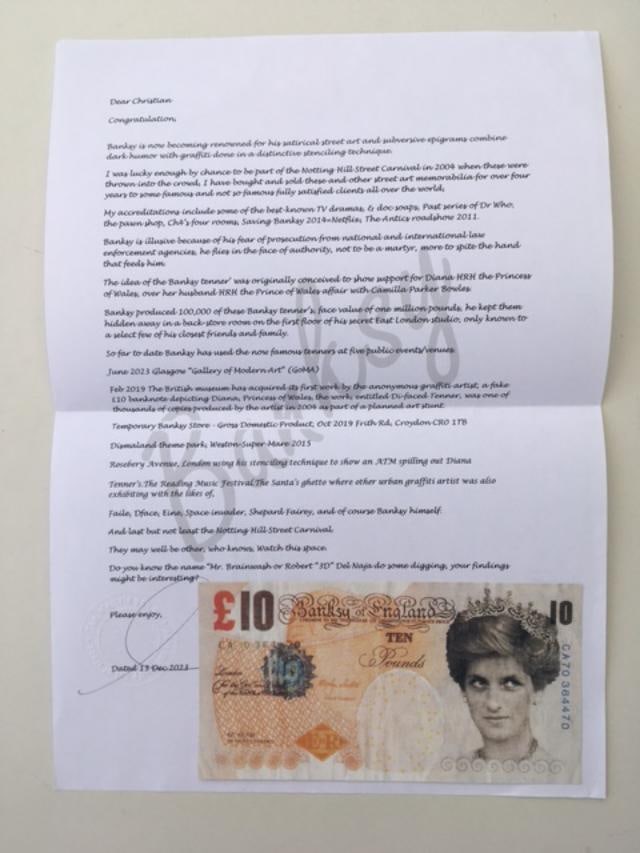 Banksy (British b.1974-) Original Banksy Di-Faced Tenner. Notting Hill Carnival 2004. Mint Condit...: Title: Banksy (British b.1974-) Original Banksy Di-Faced Tenner. Notting Hill Carnival 2004. Mint Condition Description: Banksy (British b.1974-) Original Banksy Di-Faced Tenner. Notting Hill