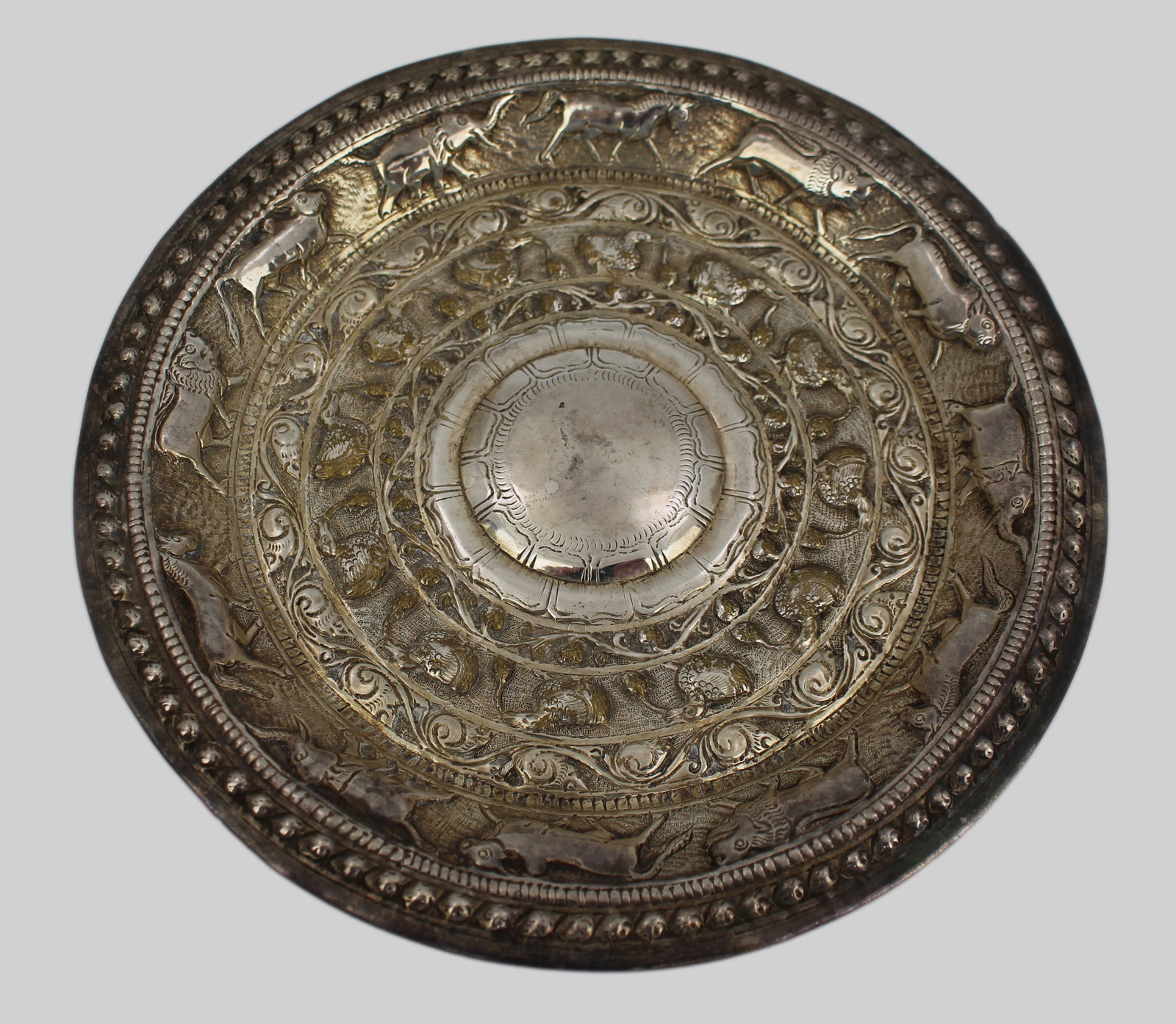 Antique Decorative Shield Circa 19th Century - 2