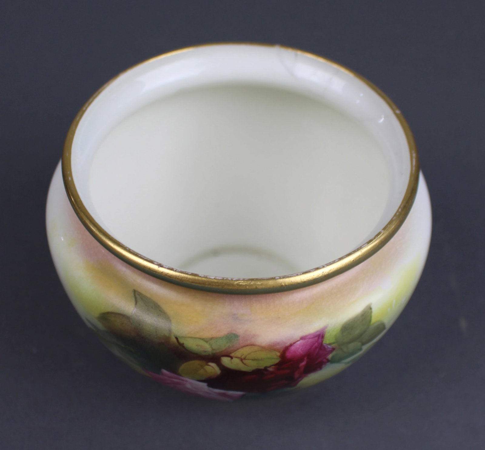 Antique Royal Worcester Hand-Painted Rose Vase – F132 (Date Code 1912) - 2
