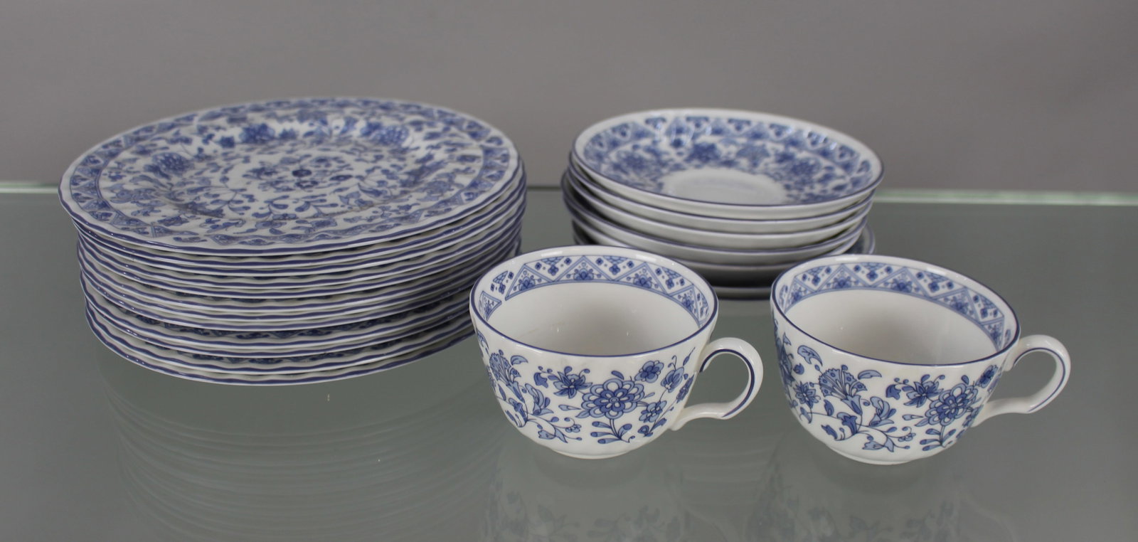 Minton Shalimar Part Tea Service - 4