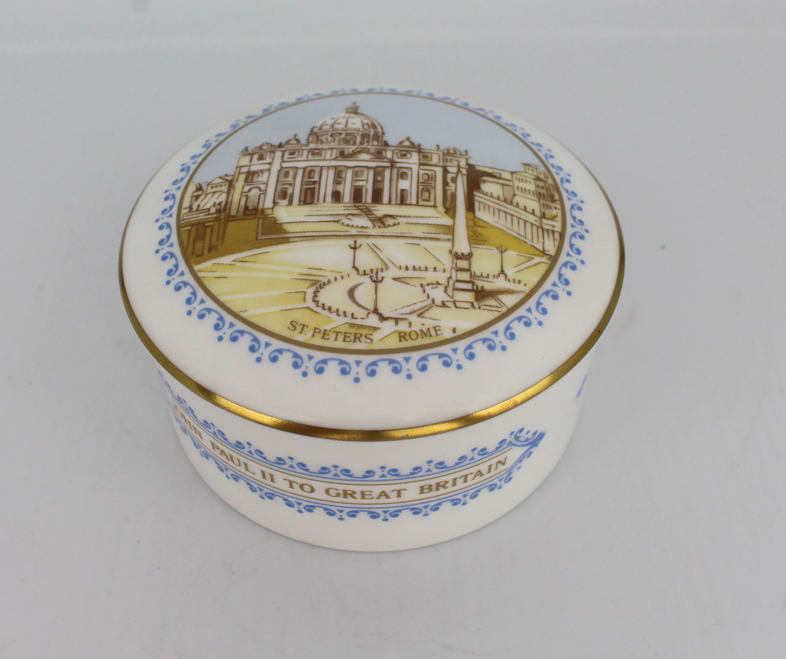 Royal Worcester St Peter's Rome Lidded Circular Box - 2