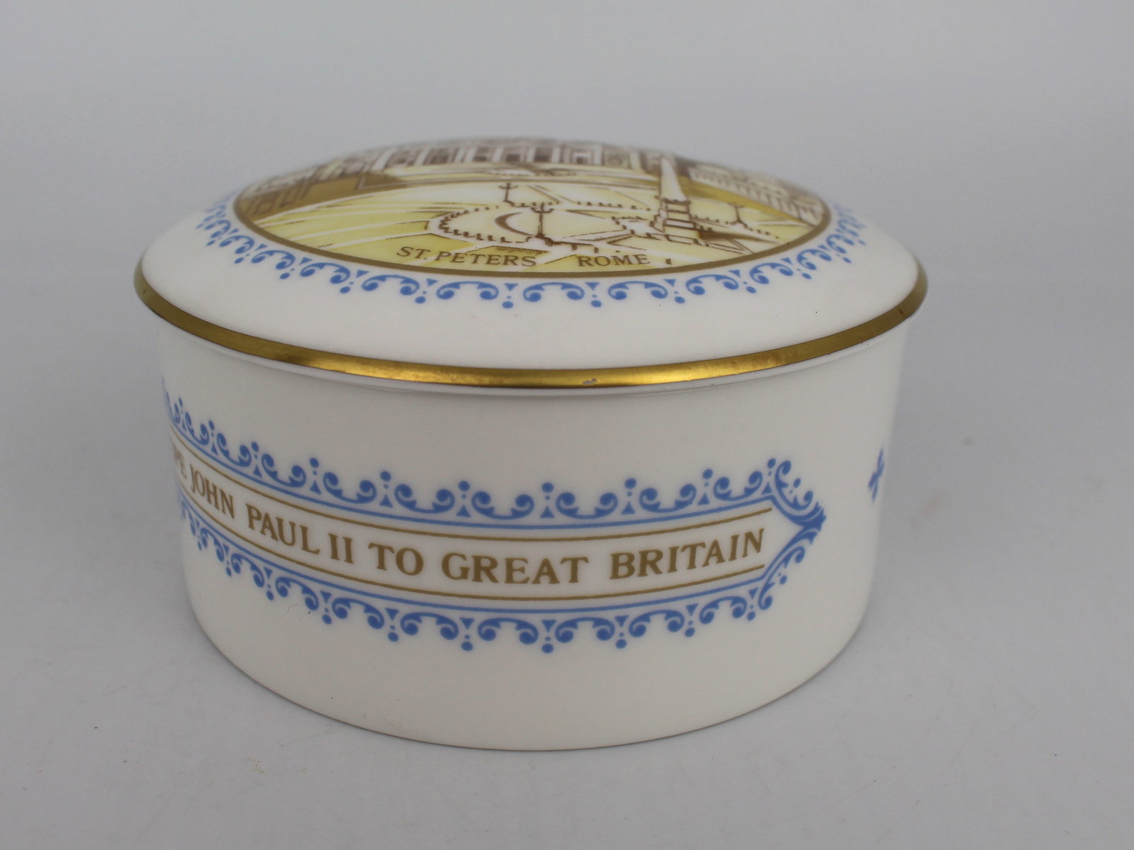 Royal Worcester St Peter's Rome Lidded Circular Box - 4