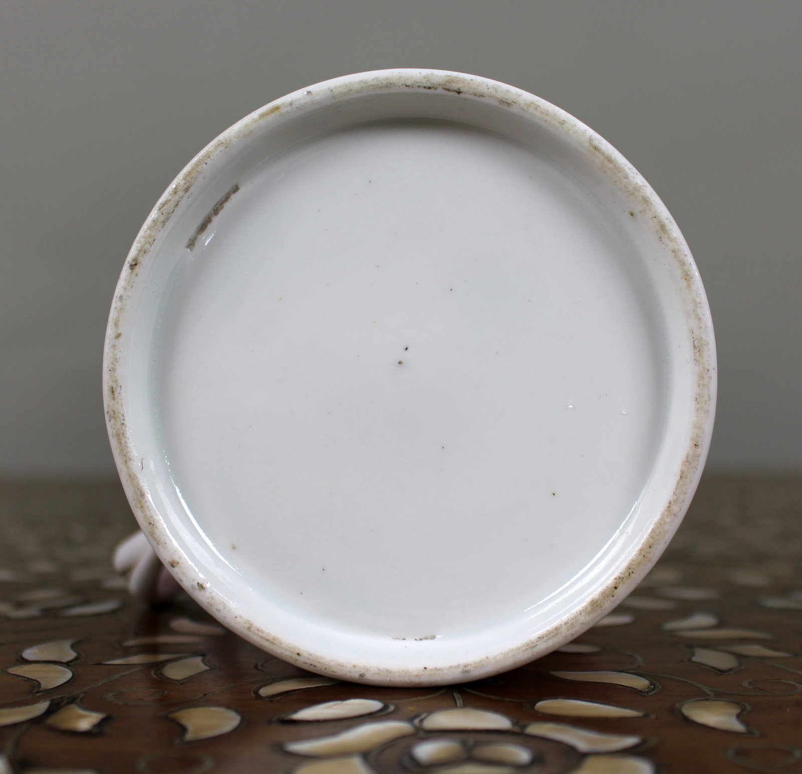 Mid-19th Century Grainger Worcester Porcelain Tankard – Rose Pompadour Ground - 7
