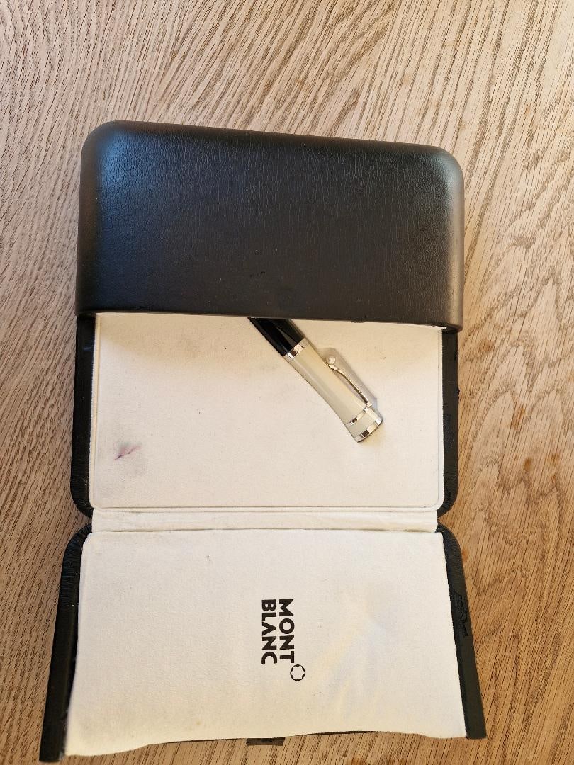 Special Edition Montblanc Greta Garbo Fountain Pen - 2