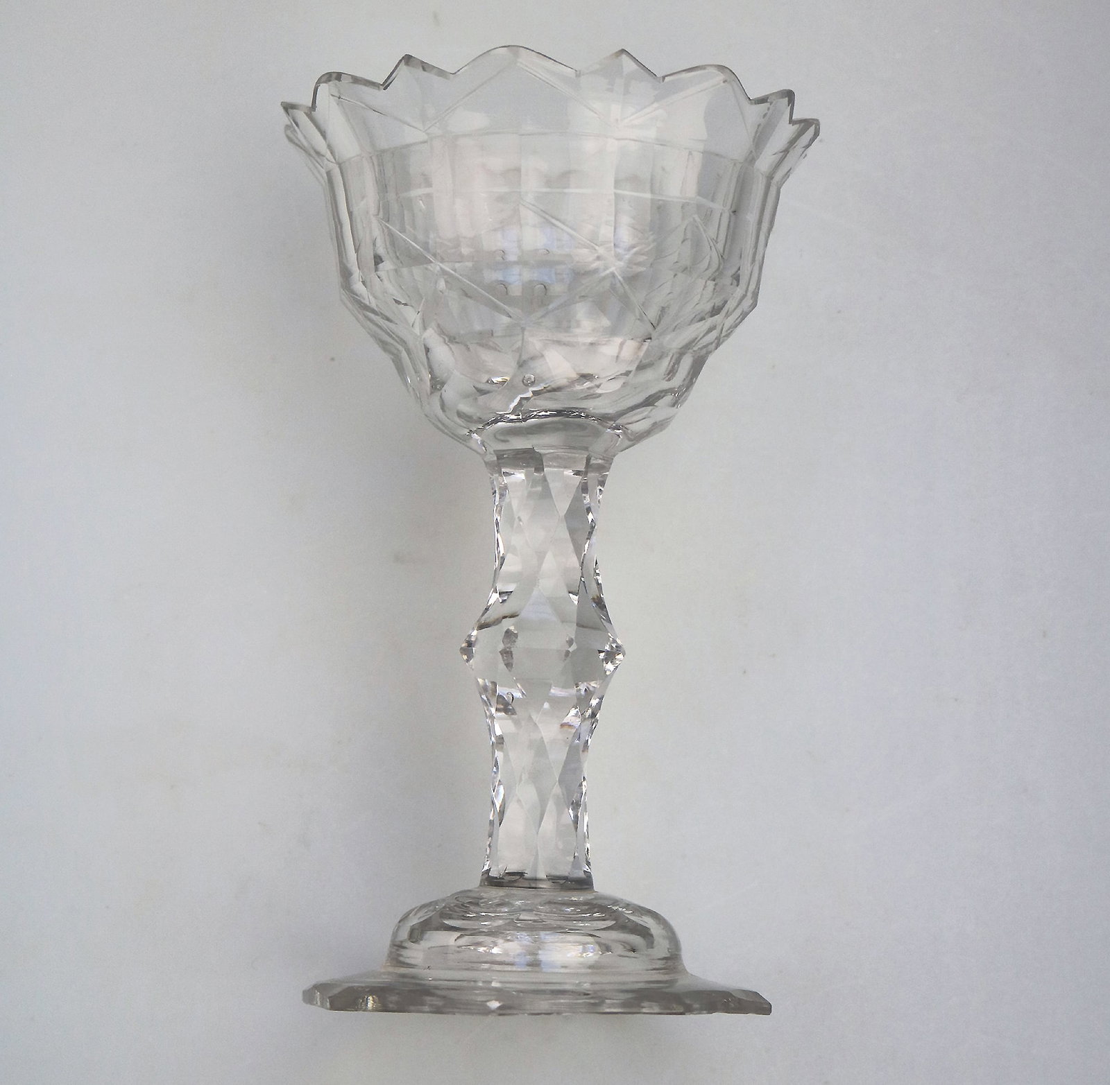 A Very Fine & Large Antique Georgian Facet Cut Glass Stem Sweetmeat 18cm ht C.18thC - 3