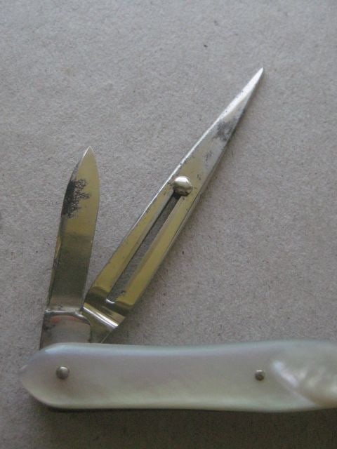 Antique French Mother of Pearl Hafted Multi-Bladed Penknife, c1900 - 10