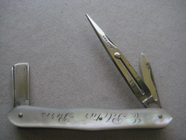 Antique French Mother of Pearl Hafted Multi-Bladed Penknife, c1900 - 6