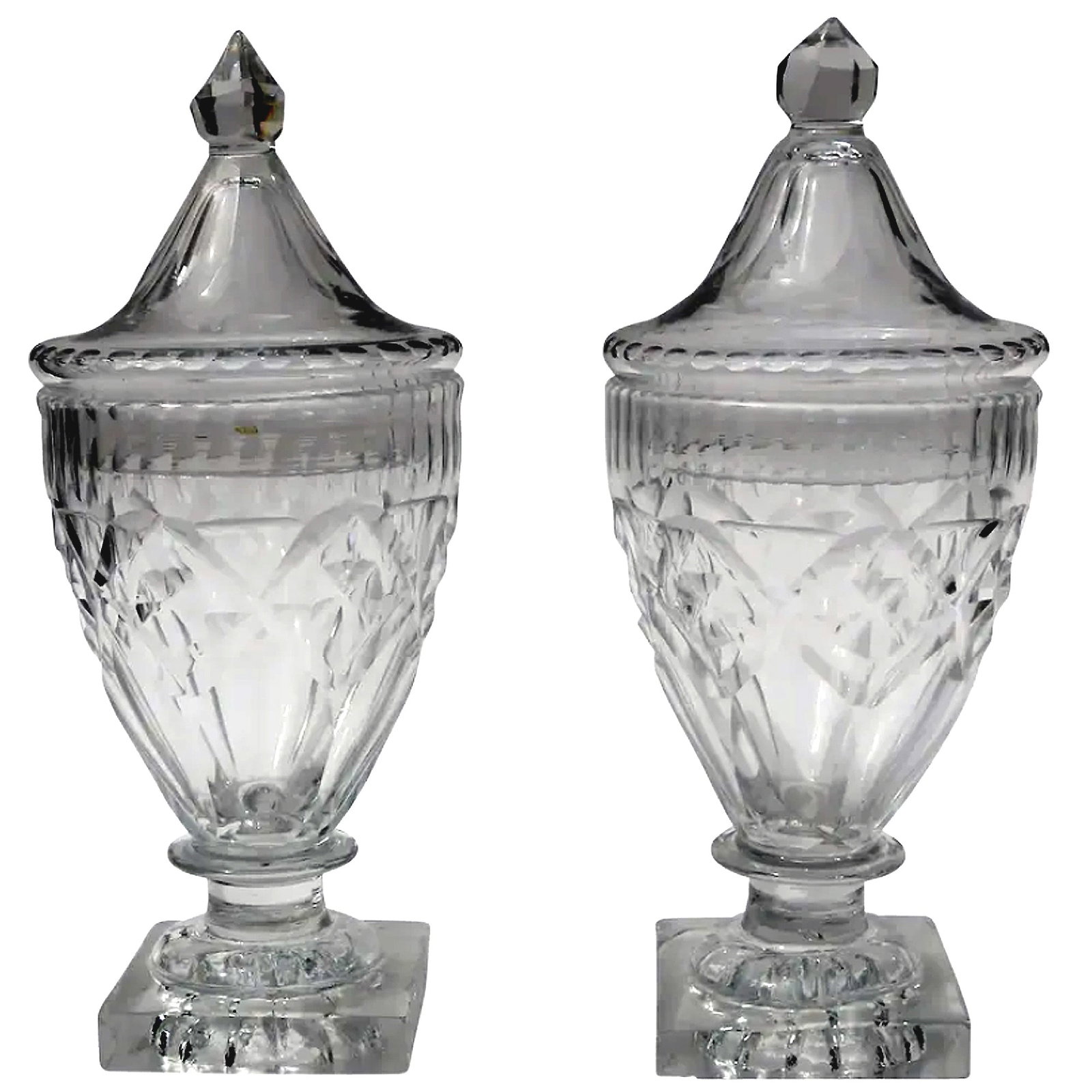 A Pair of Antique Georgian Irish Dublin Cork Cut Glass BonBon Jars Urns C.1790: Title: A Pair of Antique Georgian Irish Dublin Cork Cut Glass BonBon Jars Urns C.1790 Description: A pair of antique Georgian Irish small cut glass Urns / Bon Bon Jars and covers of shield shape cut