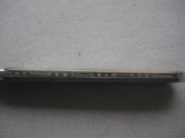 Victorian Matching Mother of Pearl Hafted Silver Bladed Folding Fruit Knife and Folding Fork - 8
