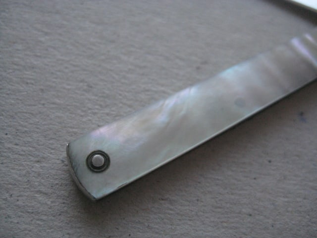 George III Mother of Pearl Hafted Silver Scimitar Bladed Folding Fruit Knife, c1784 - 3