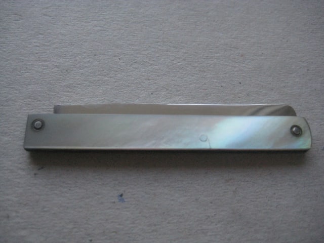 George III Mother of Pearl Hafted Silver Scimitar Bladed Folding Fruit Knife, c1784 - 9