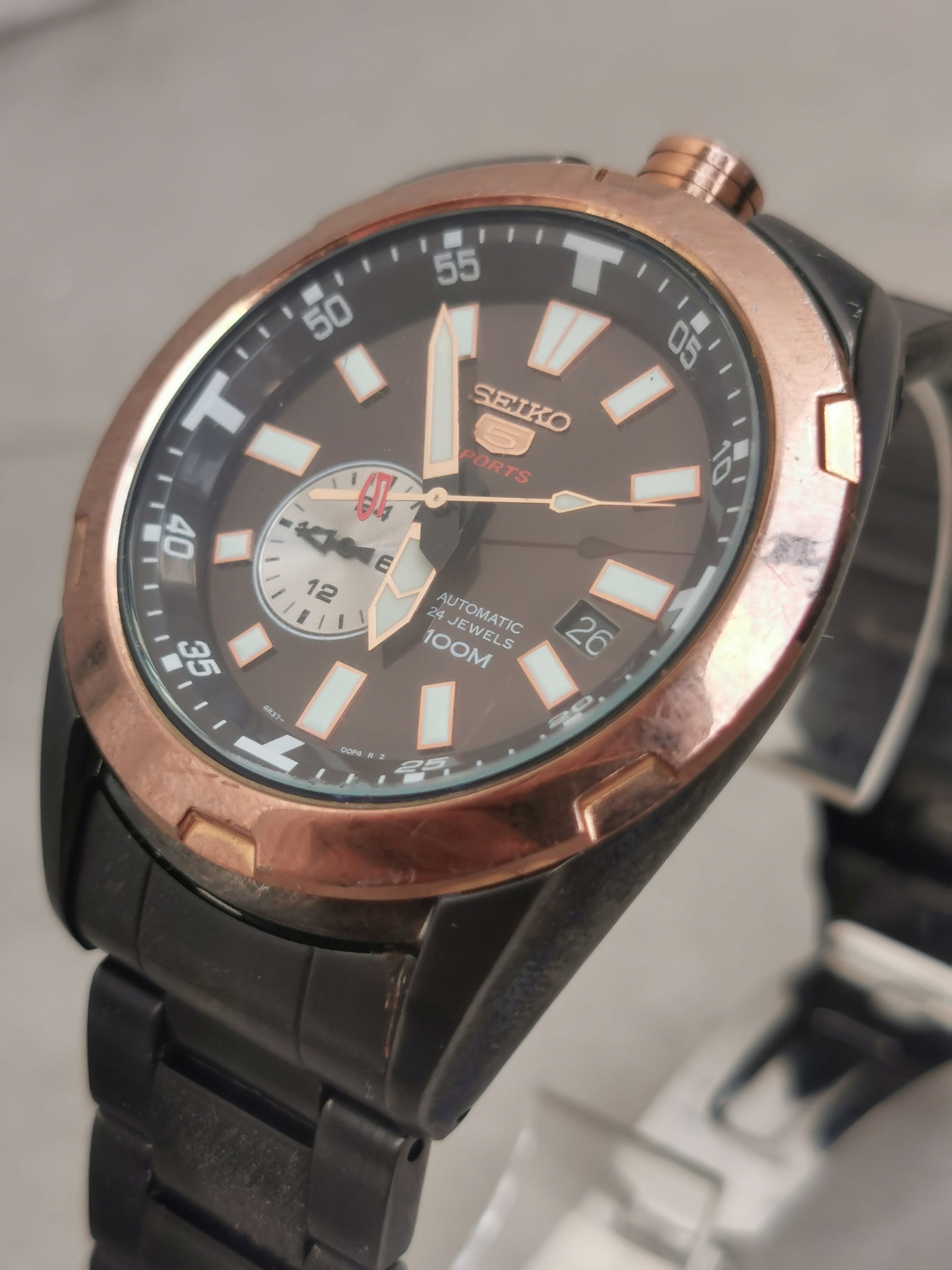 Rare Special Edition Seiko Sports 50th Anniversary Automatic Watch: Title: Rare Special Edition Seiko Sports 50th Anniversary Automatic Watch Description: Rare Seiko automatic sports watch from the 2013 50th Anniversary series of the 4R37 movement (celebrating
