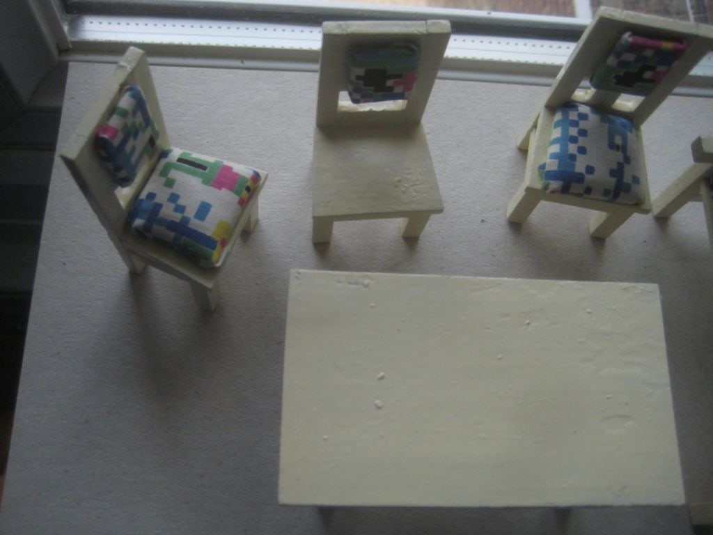 Vintage Dolls House Wooden Table, Settee Chair, and Three Chairs - 3