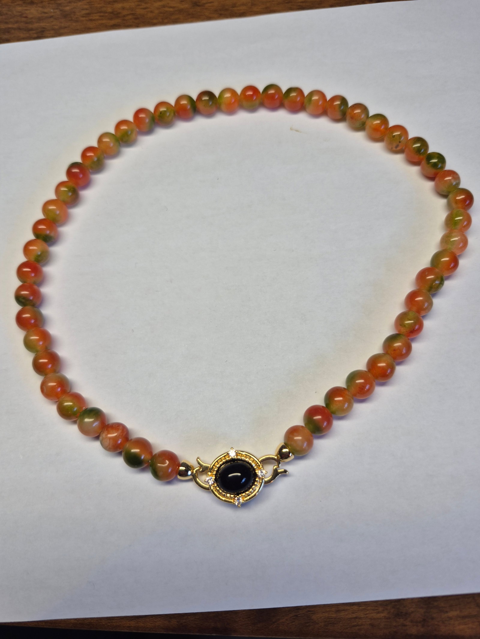 Natural Unakite Gemstone Bead Necklace With Decorative Clasp – 39 cm: Title: Natural Unakite Gemstone Bead Necklace With Decorative Clasp – 39 cm Description: Elegant necklace crafted from natural Unakite gemstone beads displaying beautiful shades of green,
