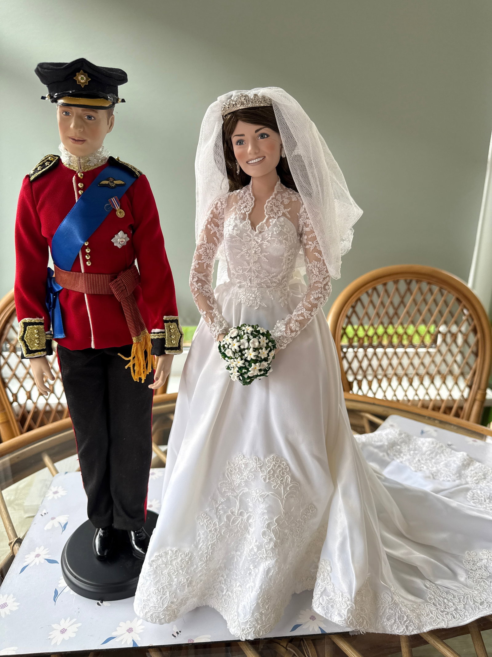 William & Kate Model: Title: William & Kate Model Description: William & Kate wedding dolls made by Danbury Mint Excellent condition Condition: New Delivery option: Collection & Delivery Location: PE14