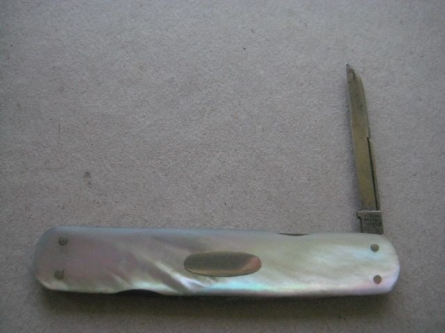 Antique Mother of Pearl Hafted Multi-Bladed Penknife, c1900 - 5
