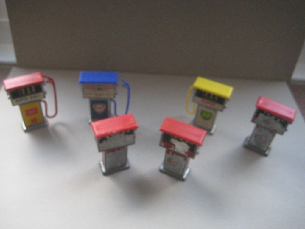 A Group of Six Vintage Metal Miniature Petrol Pumps - 2