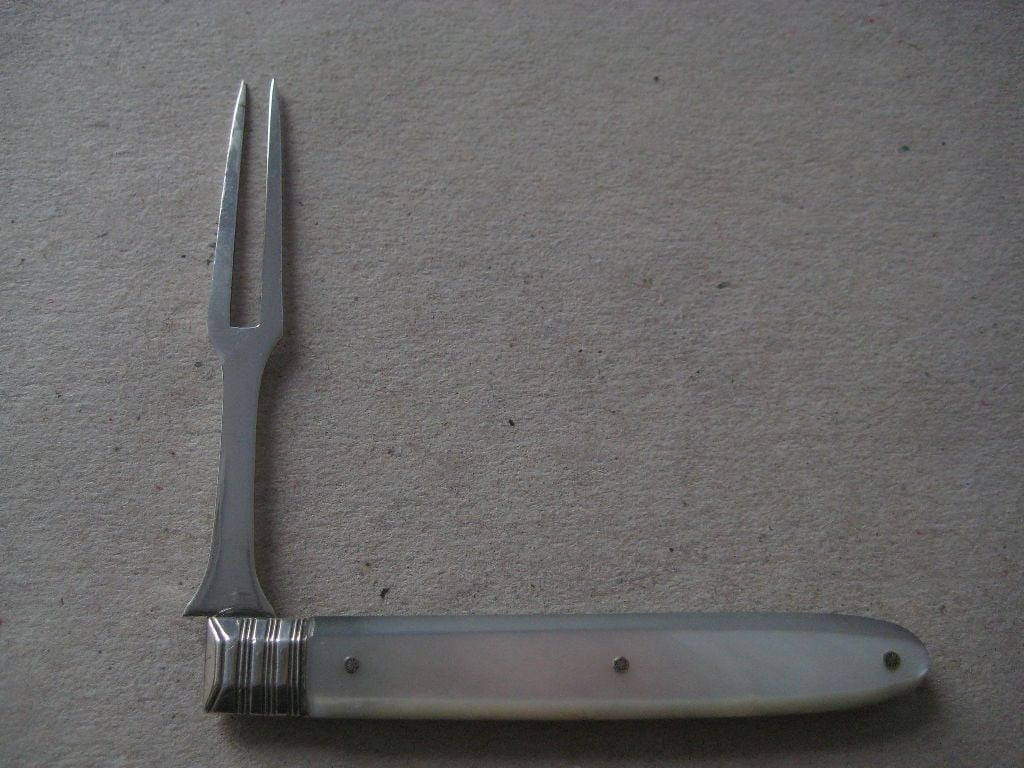 George III Mother of Pearl Matching Silver Bladed Folding Fruit Knife and Folding Fork - 7