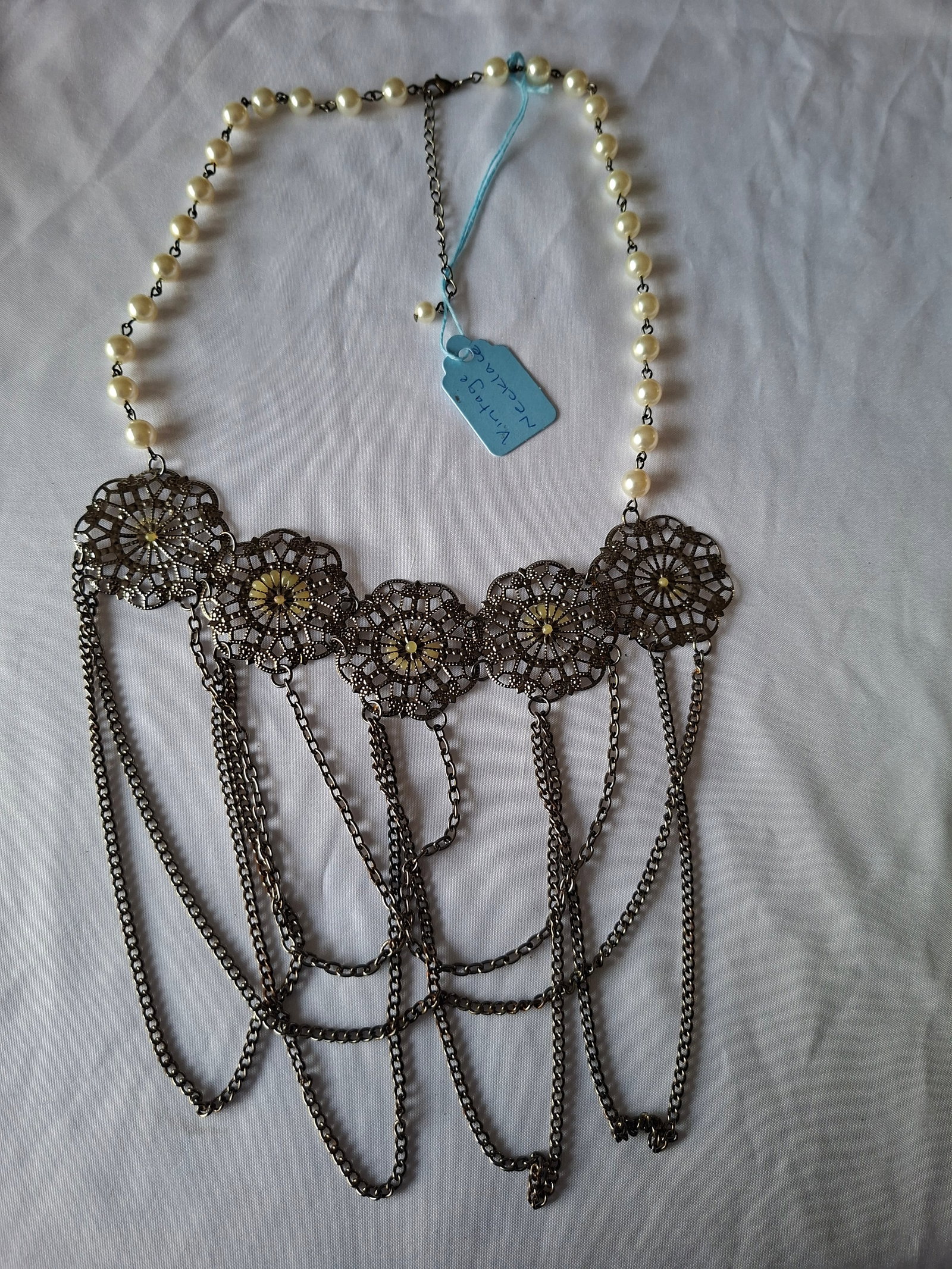 Selection of Vintage Jewellery Items - 11