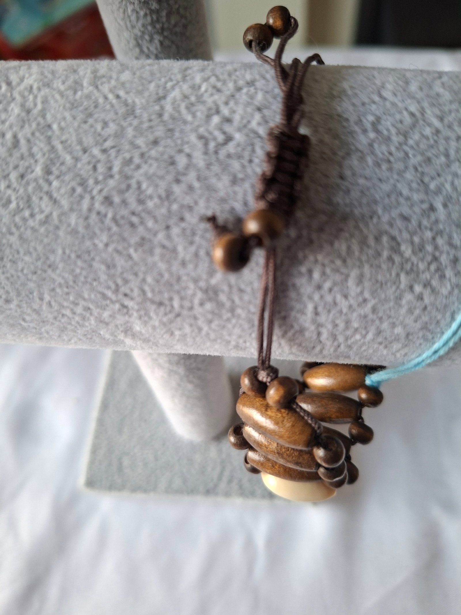 Selection of Vintage Jewellery Items - 2