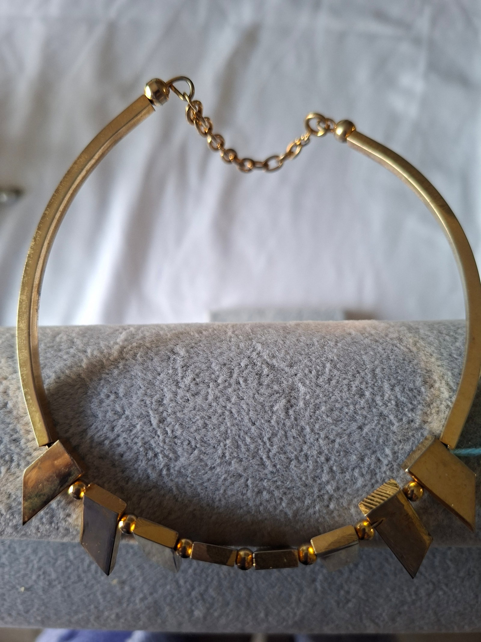 Selection of Vintage Jewellery Items - 9