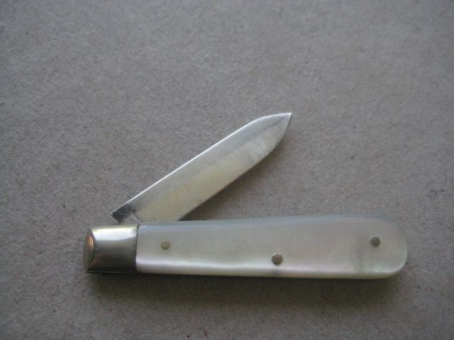 Edwardian Mother of Pearl Hafted Silver Bladed Folding Fruit Knife, Sheffield 1907 - 2