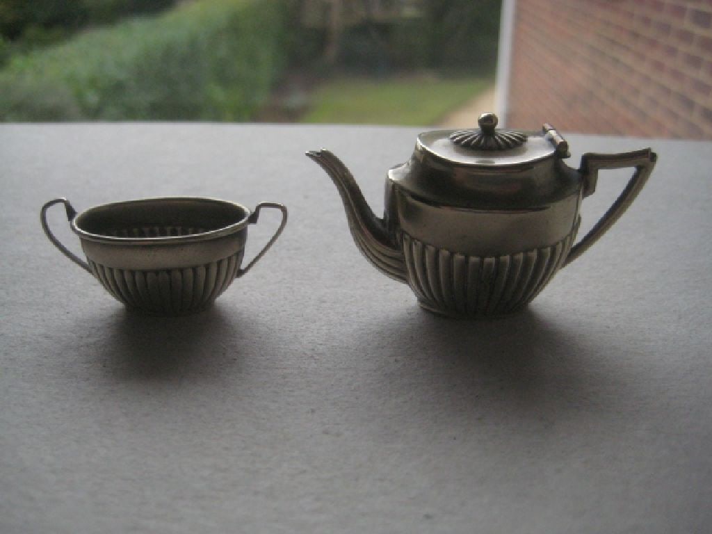 Antique Silver Plated EPNS Miniature Teapot and Sugar Bowl (1 of 8)