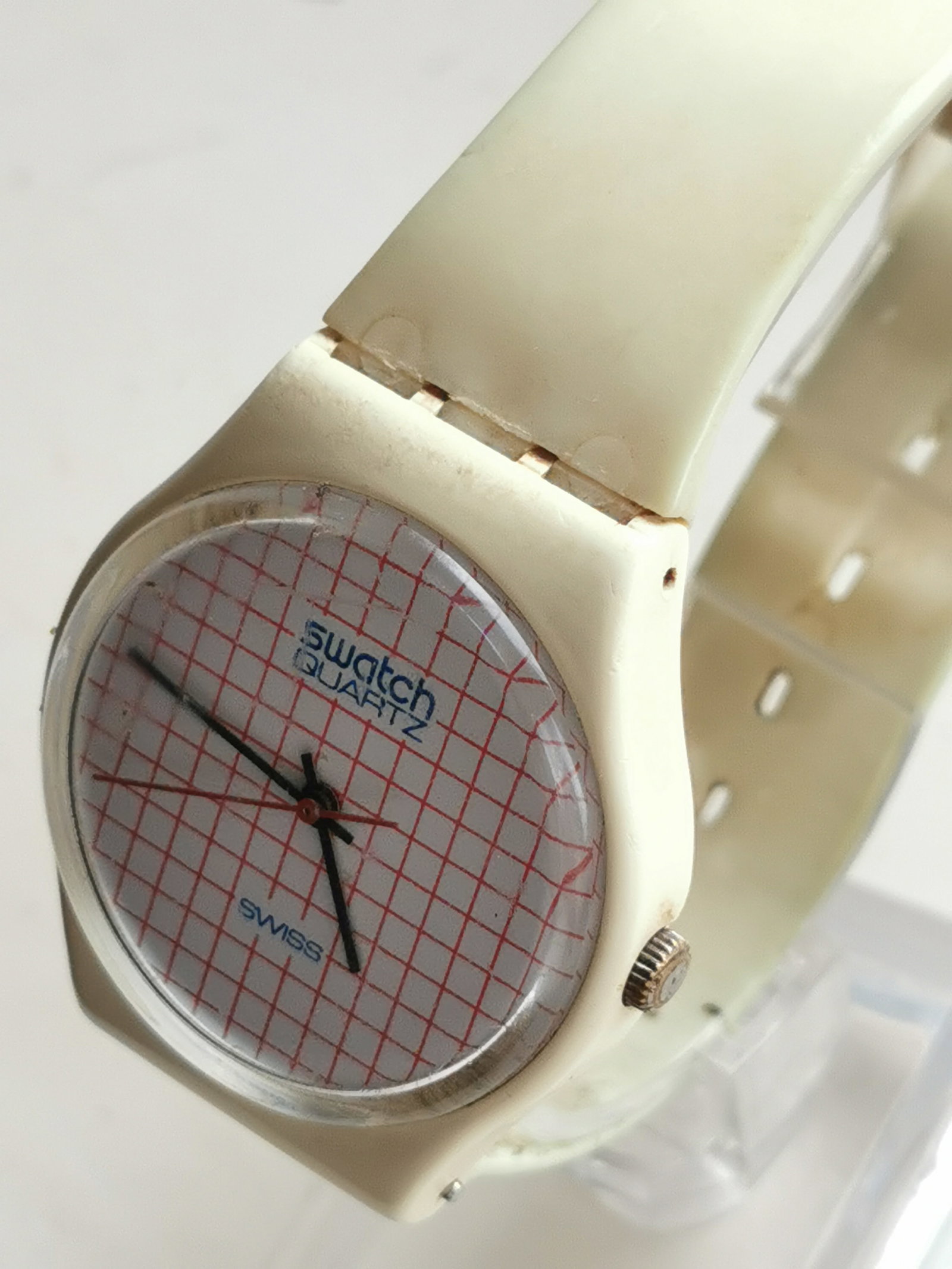 Rare Vintage 1980s Swatch Quartz Grid Dial Watch - 4