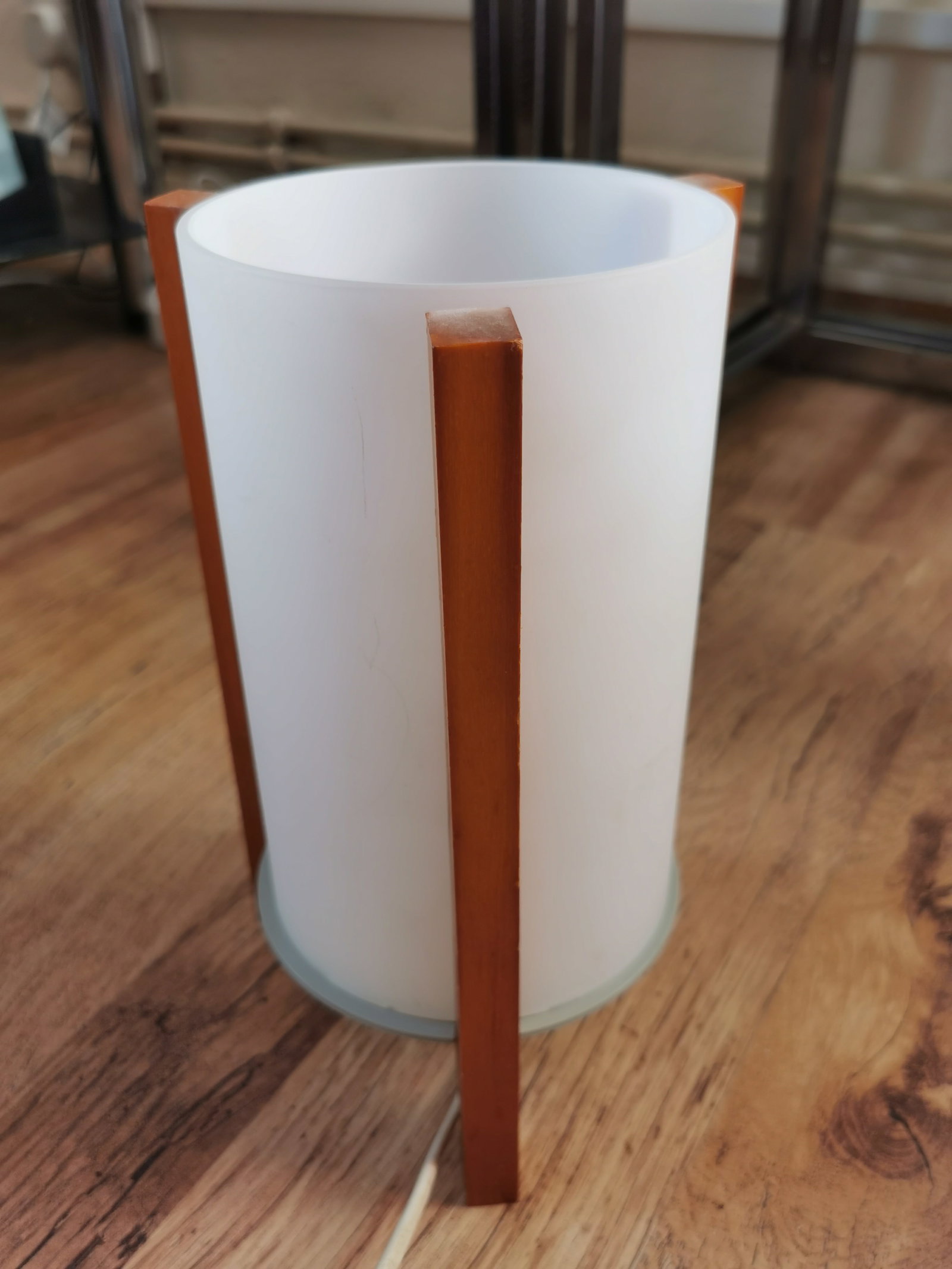 Vintage Ikea Porfylit Tripod Rocket Table Lamp 1990s Retro Scandinavian Space Age Light (1 of 8)