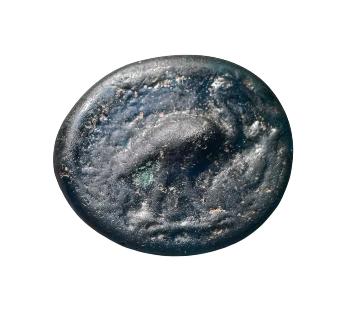 Ancient Roman Glass Cameo of A Bird, Ring Insert (C57) (1 of 5)