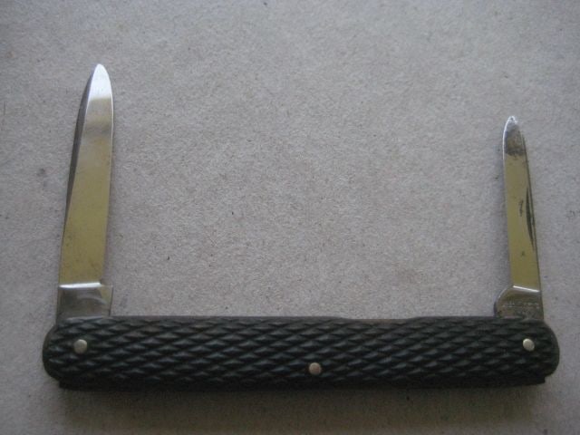 Antique Pressed Horn Hafted Twin Steel Bladed Penknife, c1900 - 2
