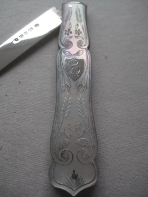 Victorian Mother of Pearl Hafted Silver Bladed Folding Fruit Knife, Sheffield 1857 - 3