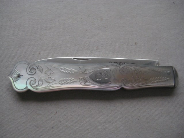Victorian Mother of Pearl Hafted Silver Bladed Folding Fruit Knife, Sheffield 1857 - 7