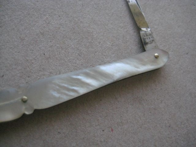 Antique Mother of Pearl Hafted Quill Bladed Penknife, c1900 - 4