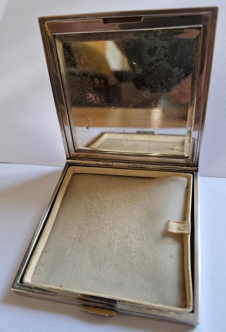Beautiful Vintage French 18K Rose Gold and Sterling Silver Powder Compact - 2