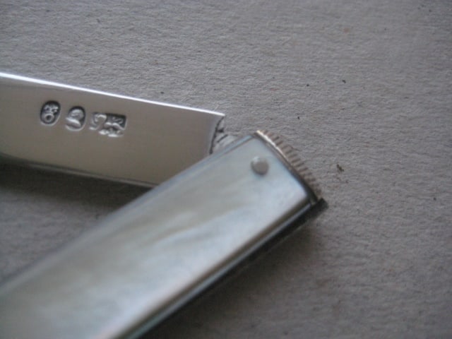 George III Mother of Pearl Hafted Silver Bladed Folding Fruit Knife - 4