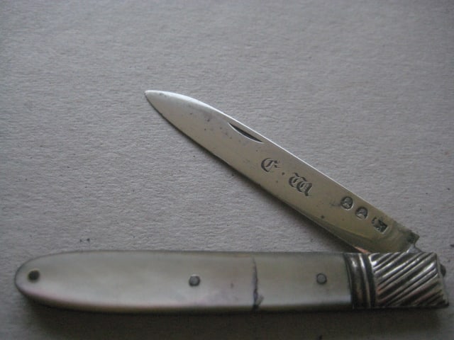 Rare George III Double Duty Marked Silver Bladed Folding Fruit Knife: Title: Rare George III Double Duty Marked Silver Bladed Folding Fruit Knife Description: Rare George III Mother of Pearl Hafted Double Duty Silver Bladed Folding Fruit Knife. The mother of