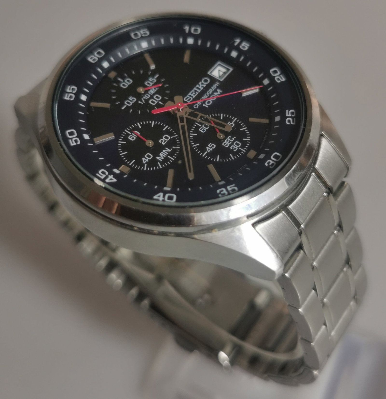 Seiko Chronograph 100M Men's Watch - Model 4T57-00E0 - Stainless Steel: Title: Seiko Chronograph 100M Men's Watch - Model 4T57-00E0 - Stainless Steel Description: A fantastic example of Seiko's highly popular and reliable chronograph range. This is a bold, sporty
