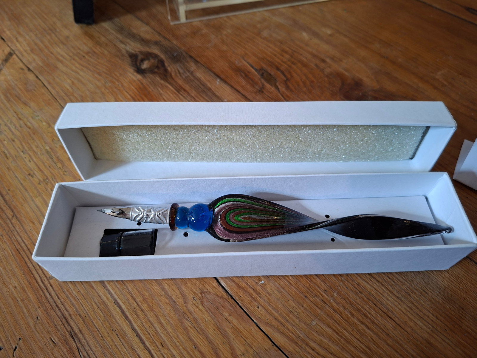 Vintage Murano Glass Fountain Pen With Ink Pot and Ink. (1 of 8)