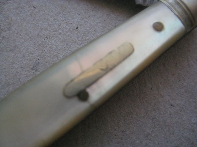 Antique French Mother of Pearl Hafted Twin Bladed Penknife, c1900 - 4