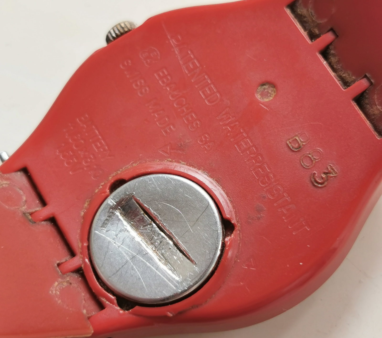 Rare Vintage 1980s Swatch Quartz Red Plastic Watch - 5