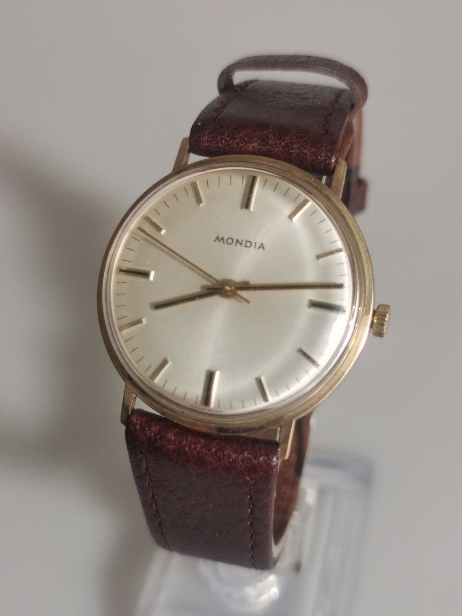 Vintage Mondia 9ct Gold Mechanical Watch – Working – With Box – British Hallmarked - 2