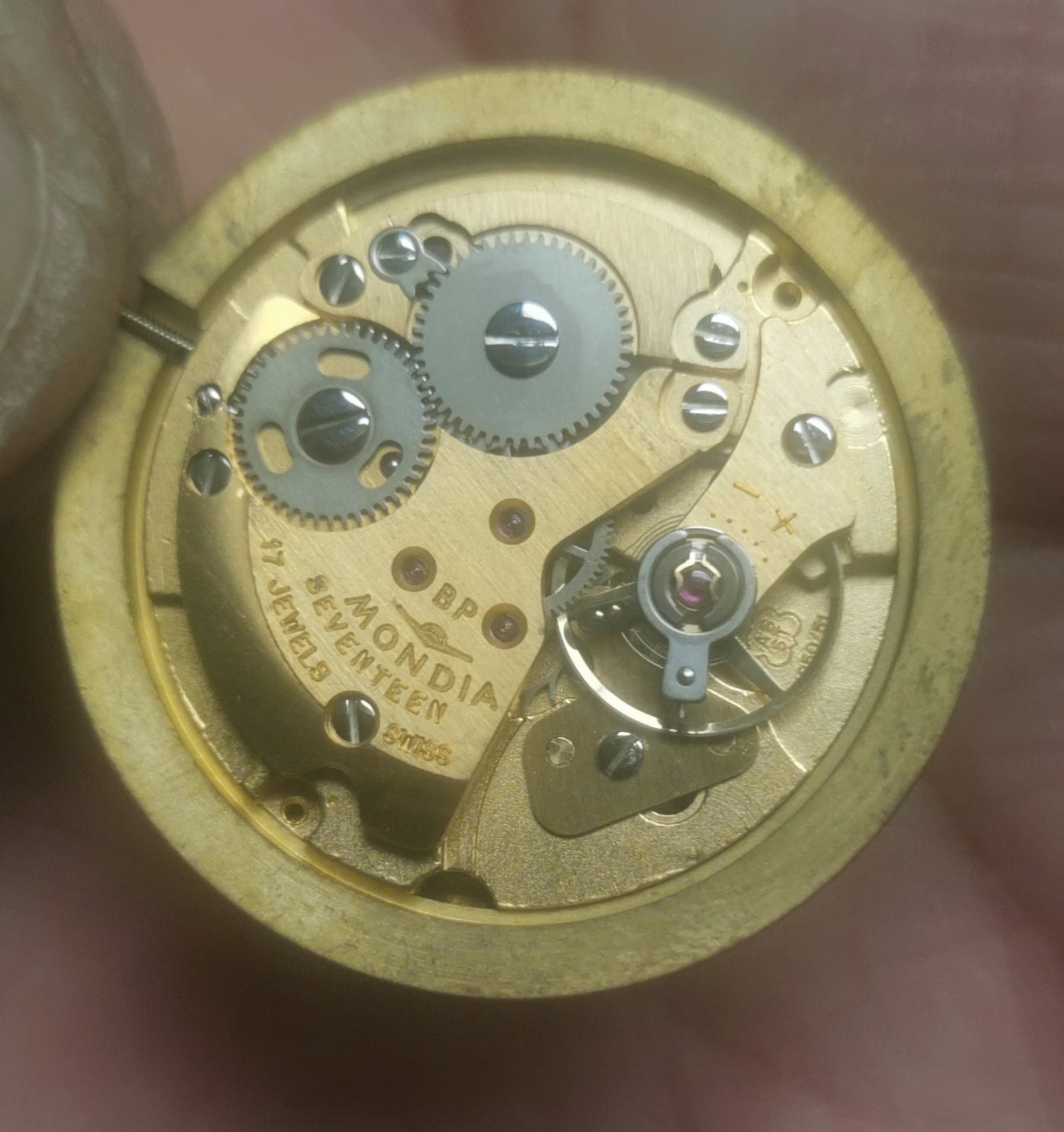 Vintage Mondia 9ct Gold Mechanical Watch – Working – With Box – British Hallmarked - 9
